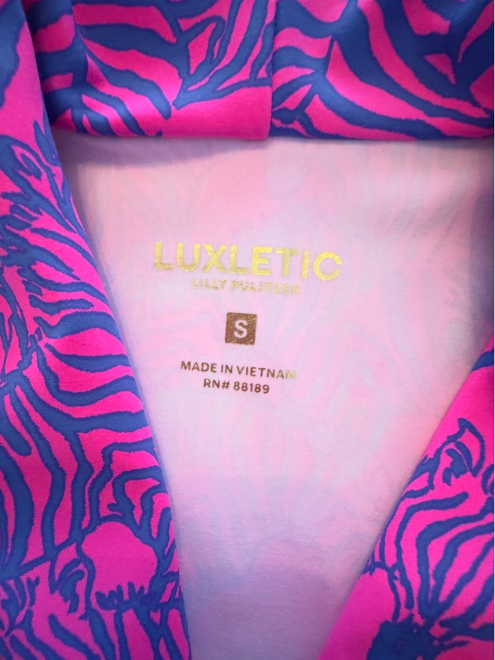 LIlly Pulitzer FEDERICA 👗 UPF 50+, PASSION FRUIT PINK LIL WILD NIGHTS. SZ SMALL - Picture 7 of 10
